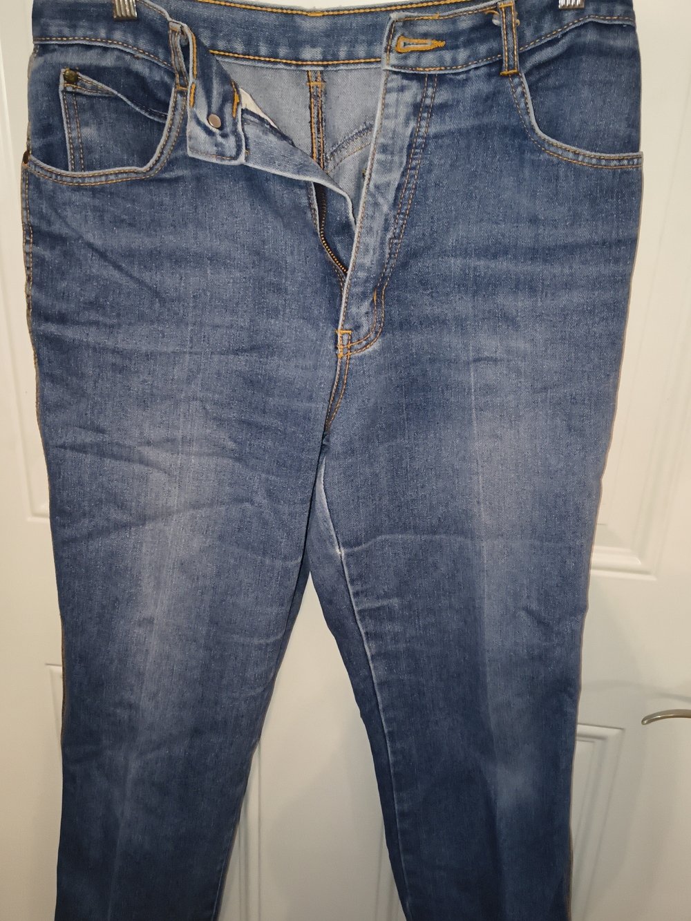 Gitano Women's Slim Straight Denim Jeans in Blue